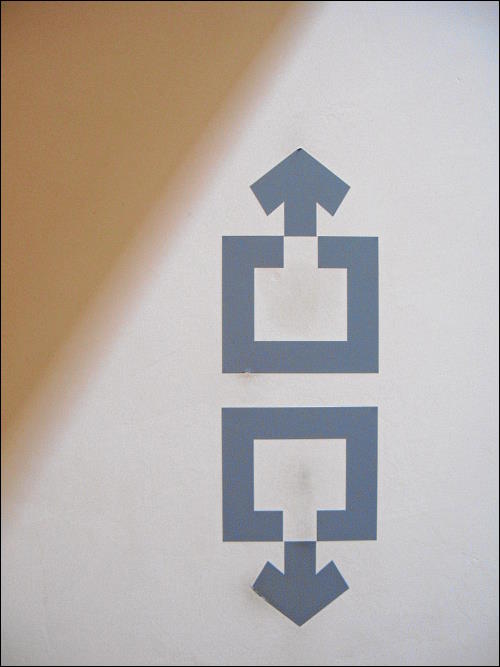 Aufzugs-Piktogramme in der Kunsthalle Würth, Schwäbisch Hall