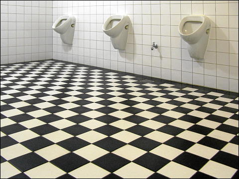 Urinale in den Hamburger Deichtorhallen