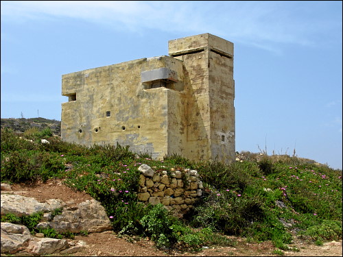 britischer MG- und Beobachtungs-Bunker
