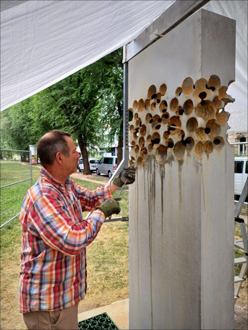 Herstellung der Betonskulptur »ADER« für die Fürther FREI LUFT GALERIE